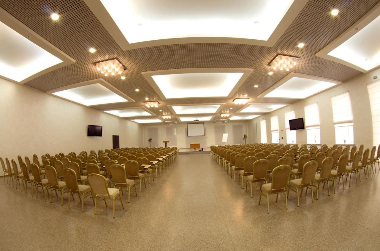 מלון Conference Hall Irpin' מראה חיצוני תמונה