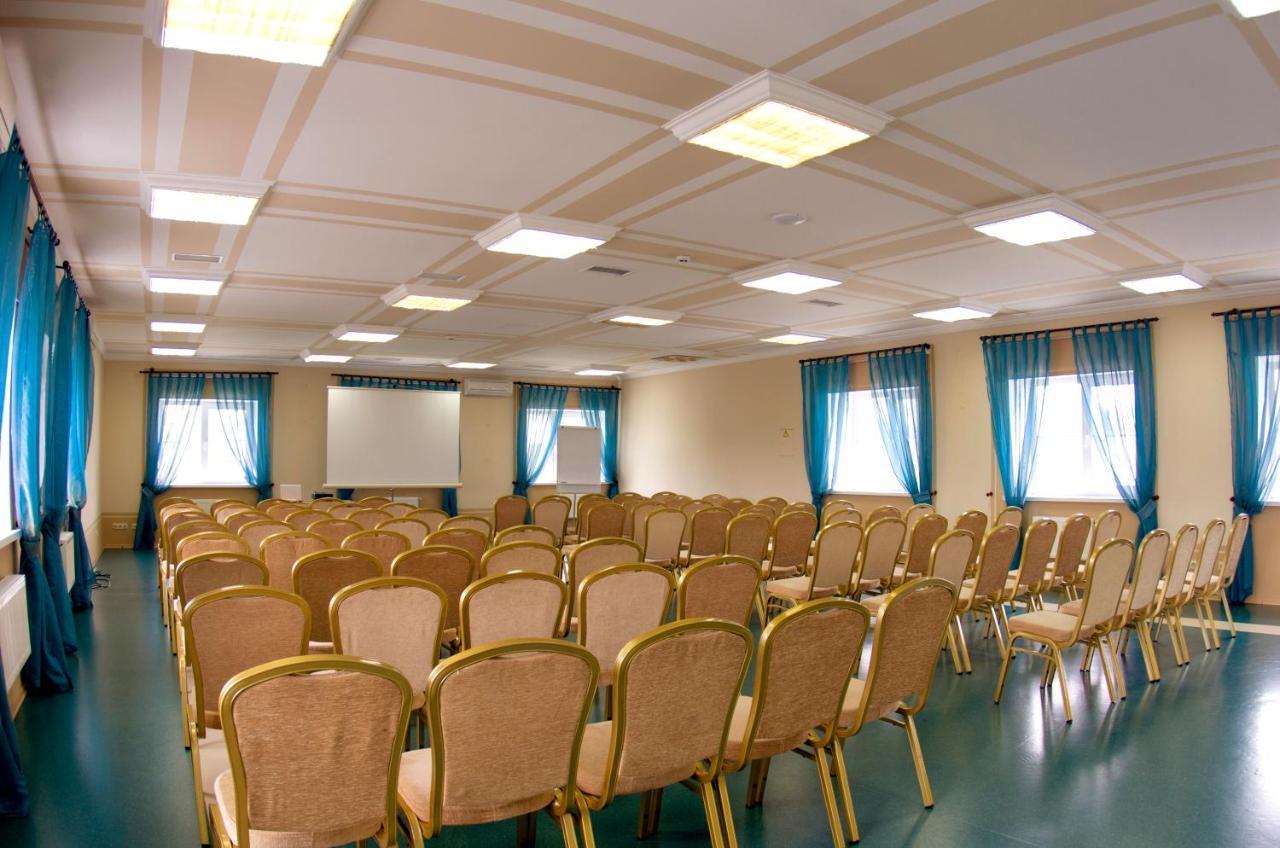מלון Conference Hall Irpin' מראה חיצוני תמונה